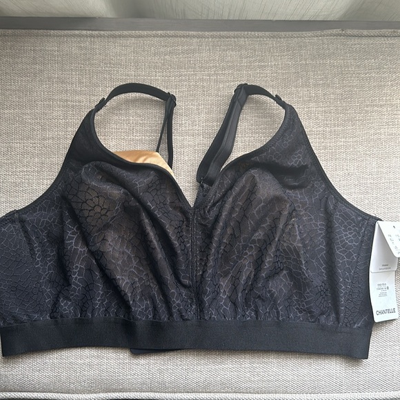 CHANTELLE Magnifique Wire-Free Minimizer Bra - Picture 6 of 9